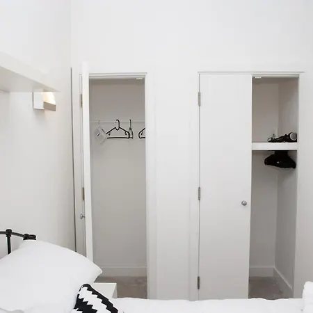 River-side 1 Bedroom In Lägenhet
